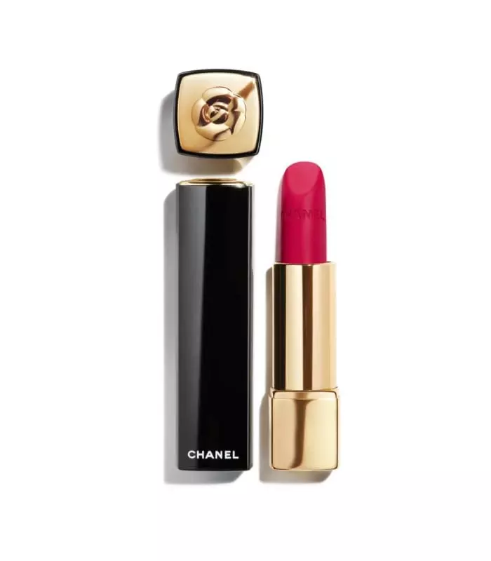 Chanel LE CAMELIA Rouge Allure Velvet 672