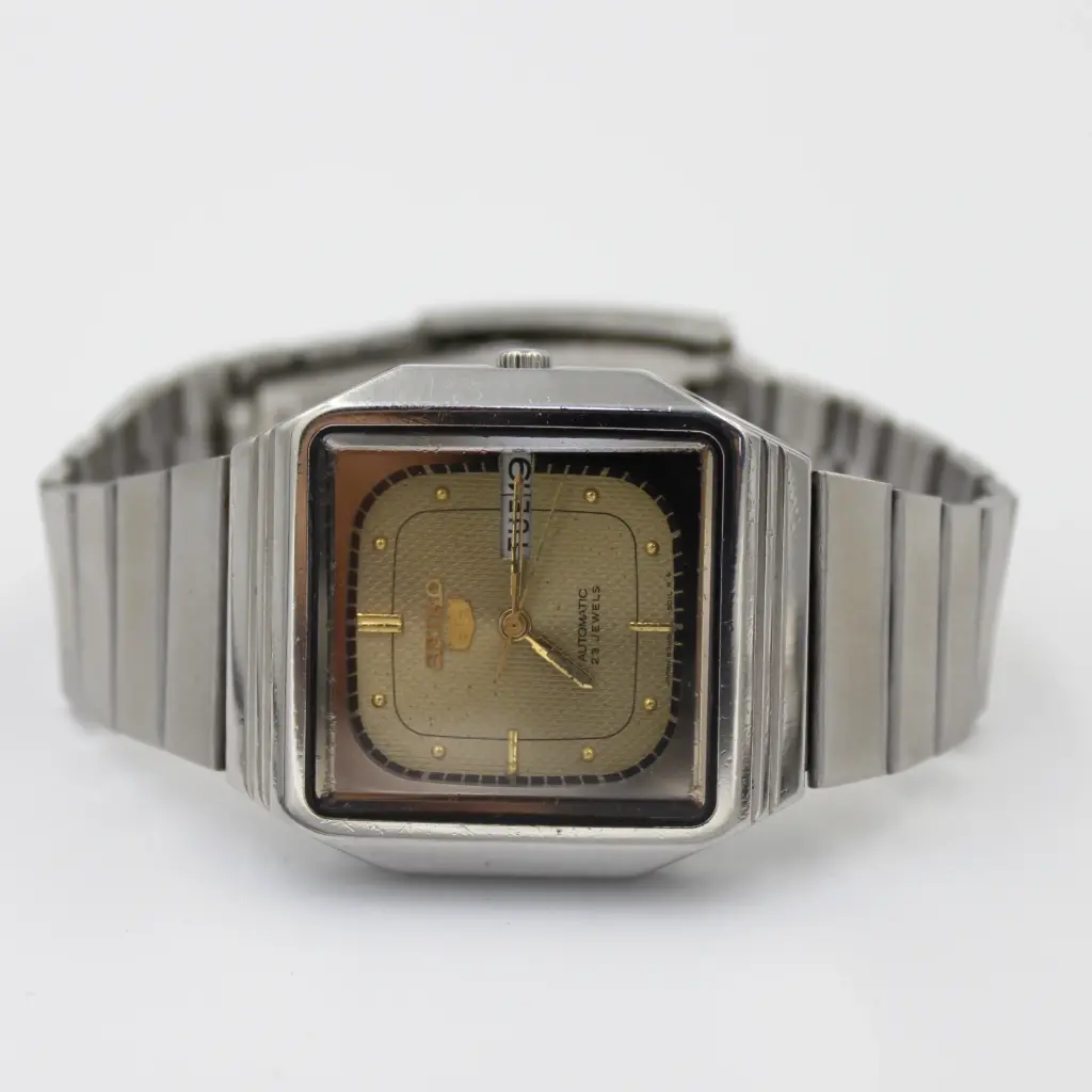 SEIKO VINTAGE WATCH SVI0011