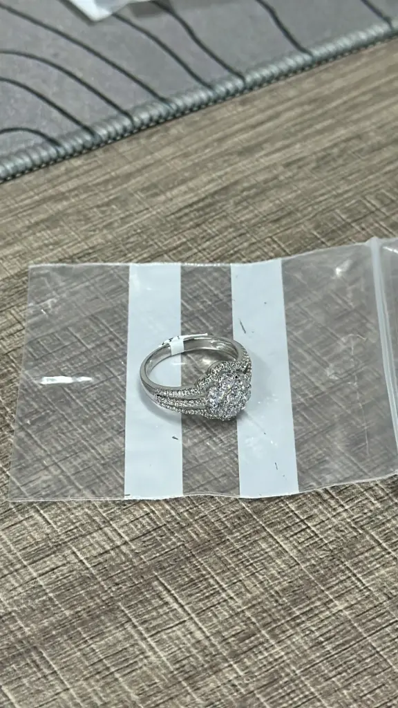 RING RIN004