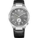 ساعة Citizen Automatic تجمع بين الميناء الرمادي المحكم والحزام الجلدي الأسود