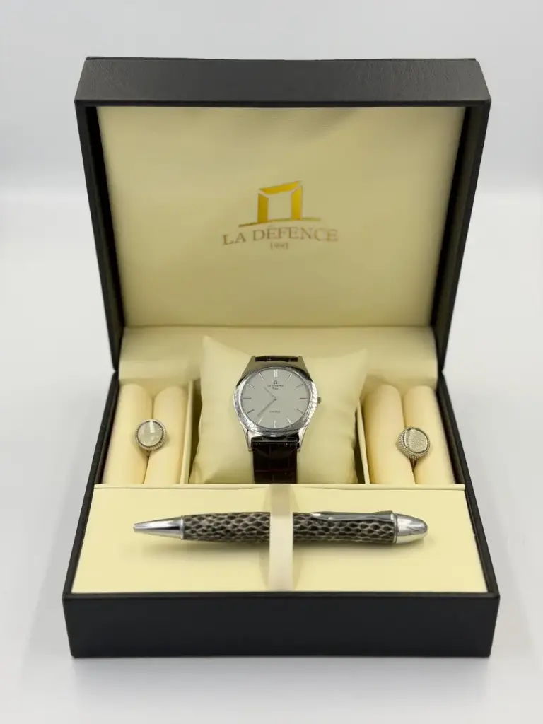 LA DEFENCE WATCH SET 