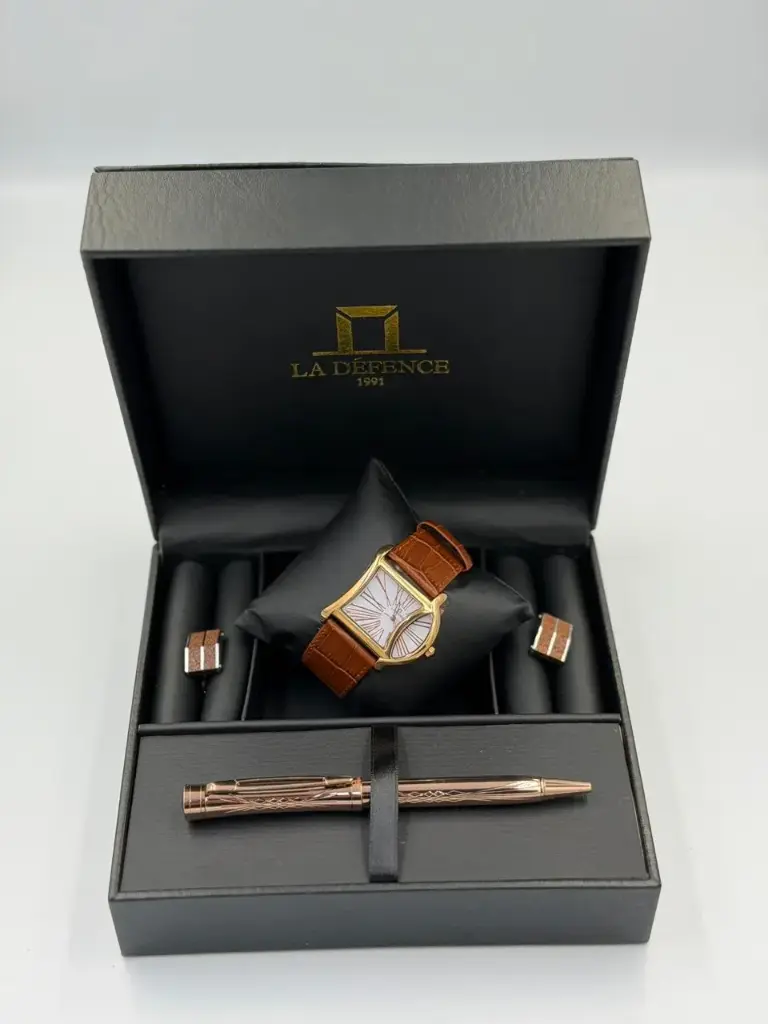 LA DEFENCE WATCH SET 
