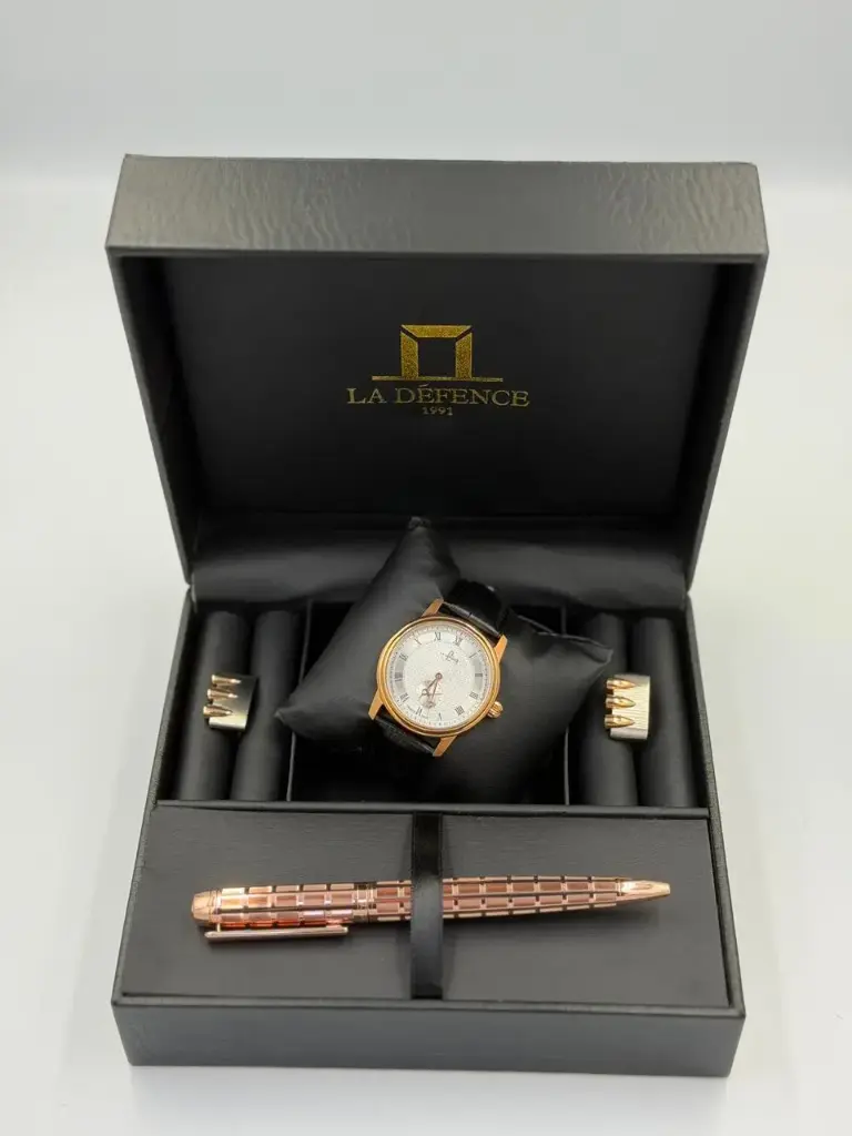 LA DEFENCE WATCH SET