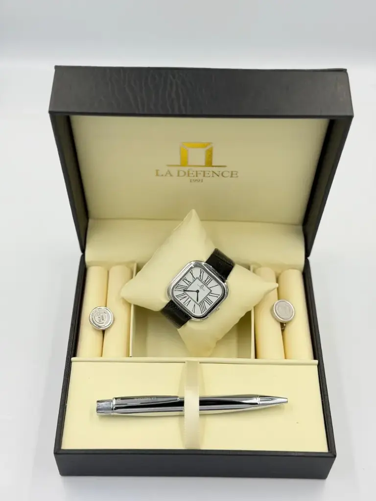 LA DEFENCE WATCH SET  