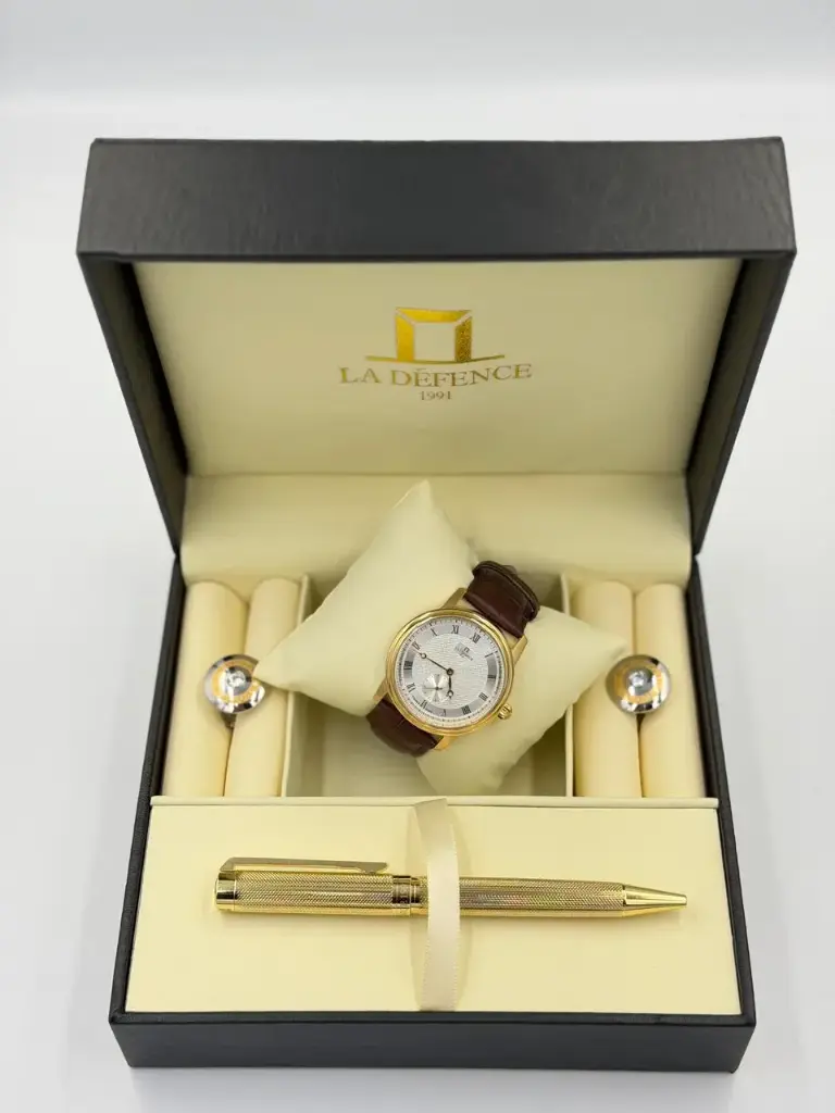LA DEFENCE WATCH SET