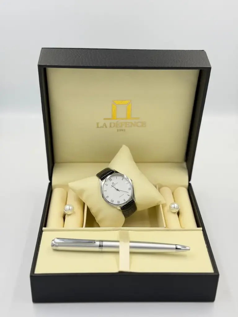LA DEFENCE WATCH SET  