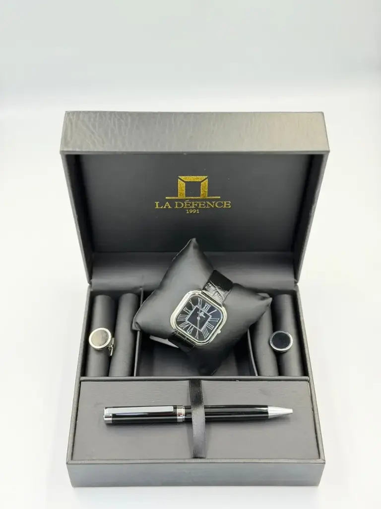 LA DEFENCE WATCH SET