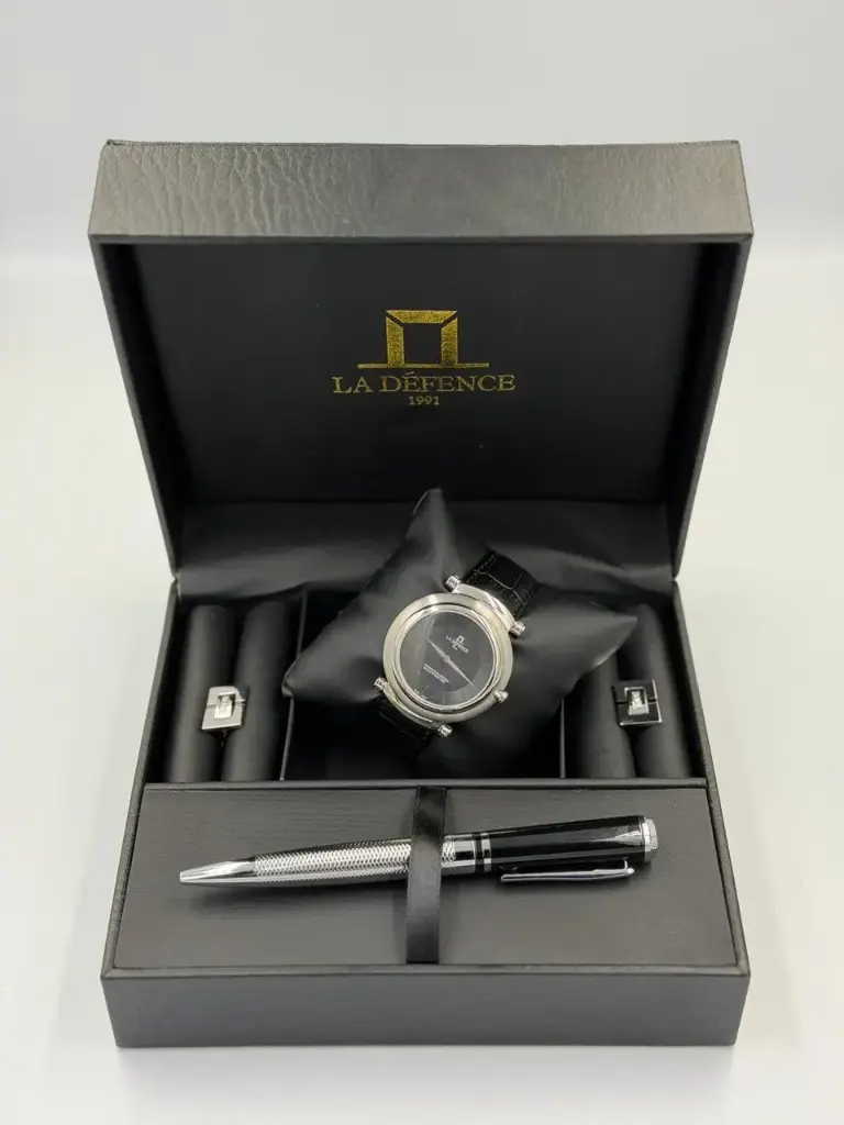 LA DEFENCE WATCH SET 