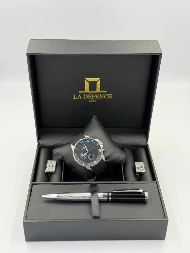 LA DEFENCE WATCH SET  