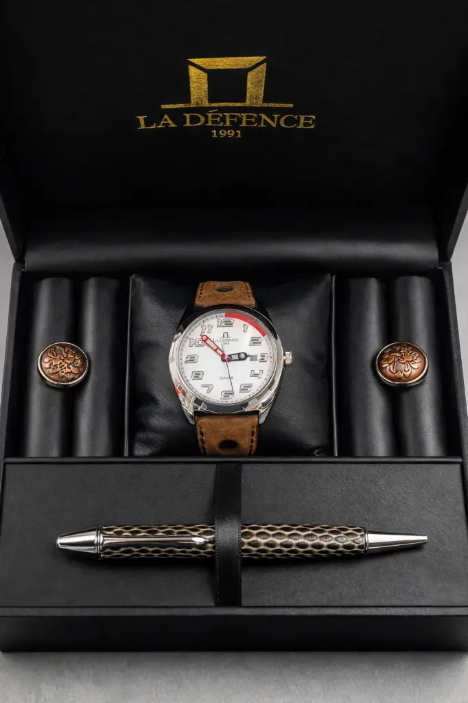 LA DEFENCE WATCH SET 