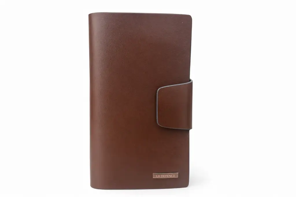 LA DEFENCE WALLET    