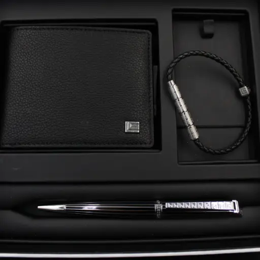 [GLRB0000501] GUY LAROCHE PEN + WALLET + BRACELET SET GLRB0000501