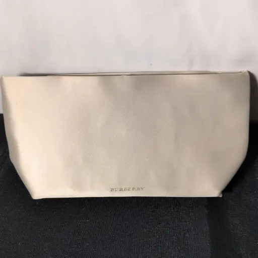 BURBERRY Cosmetic or Shaving Hand Pouch 