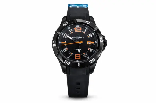 [LAD0034] LA DEFENCE WATCH 