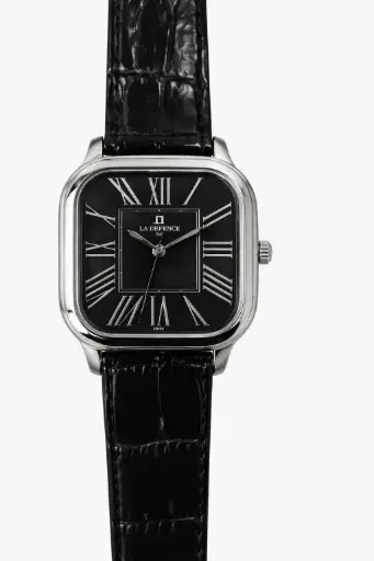 [LAD0089] LA DEFENCE WATCH